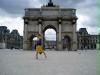 handstand vorm louvre